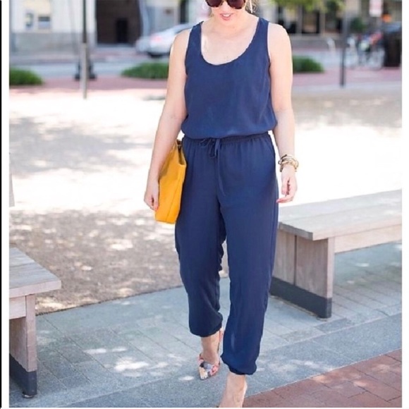 Welcome To My Closet - Picture 4 of 7